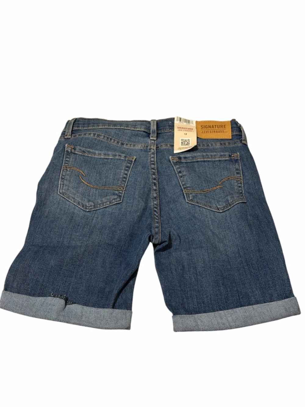 Signature Levi's Girls Denim Bermuda Shorts - Medium Blue - NWT - Picture 2 of 3